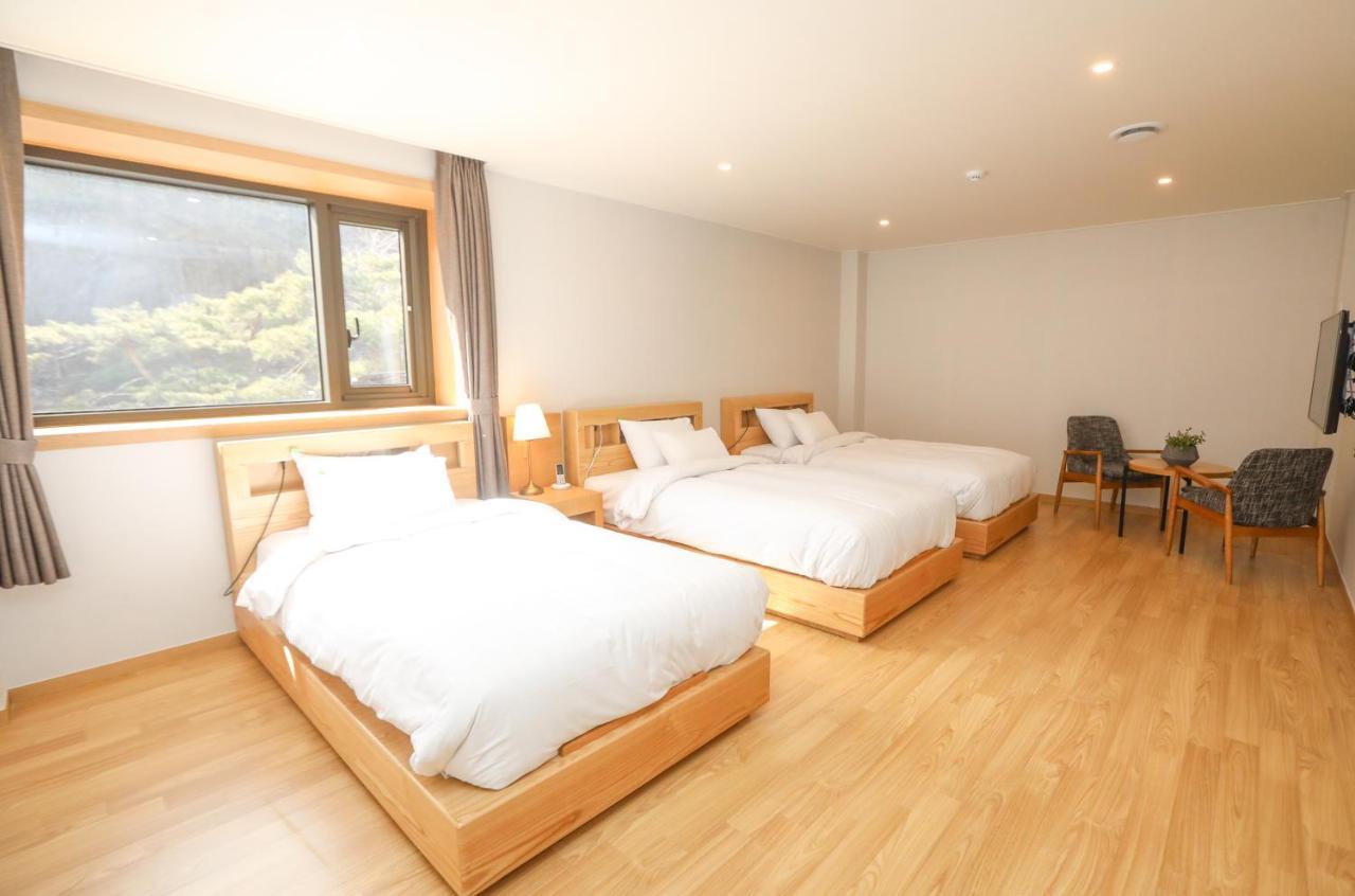 Daedunsan Hotel Wanju Exterior photo